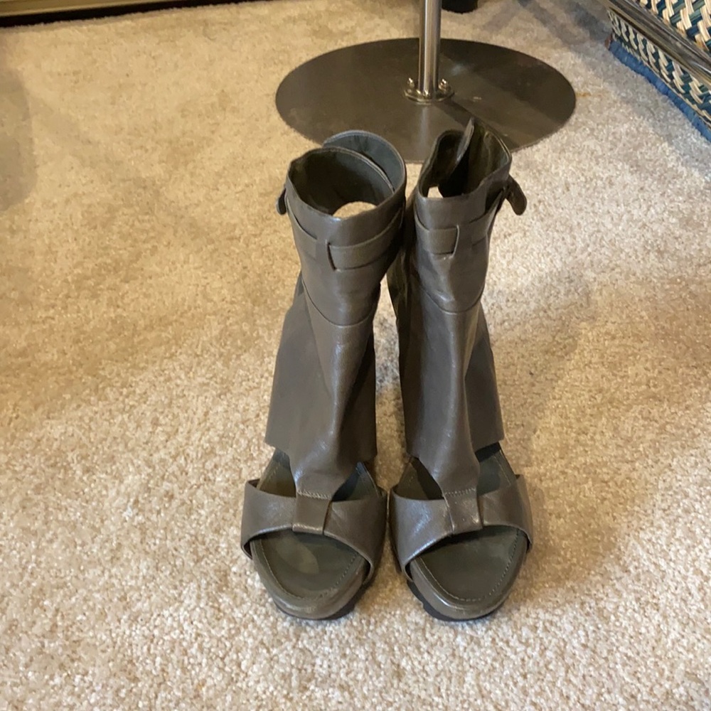 Camilla Skovgaard Platform Sandal size9 / 40